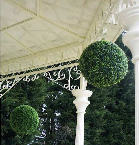 Gothic pergola. A metal pergola in galvanised steel.