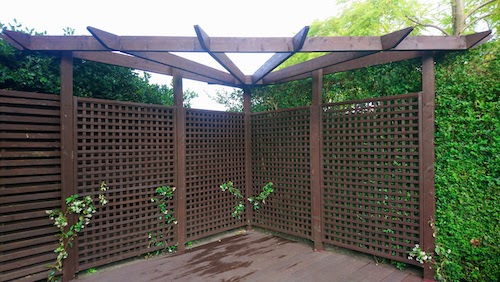 Triangular Pergola made from the corner pergola plans.