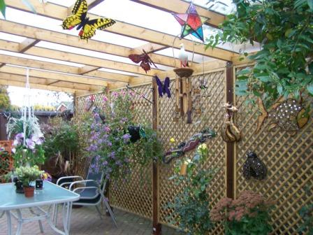 Copyright image:Attached lean-to pergola made from the lean-to pergola plans.