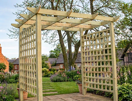 Copyright image: A beautiful garden pergola used as the basis for the free pergola plans, which can be adapted to suit any garden and situation. Copyright image: A beautiful garden pergola used as the basis for the free pergola plans, which can be adapted to suit any garden and situation.